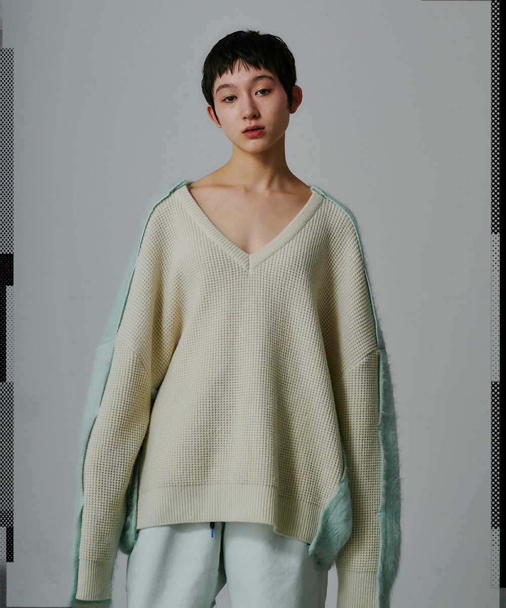 TWO-TONE KNIT
