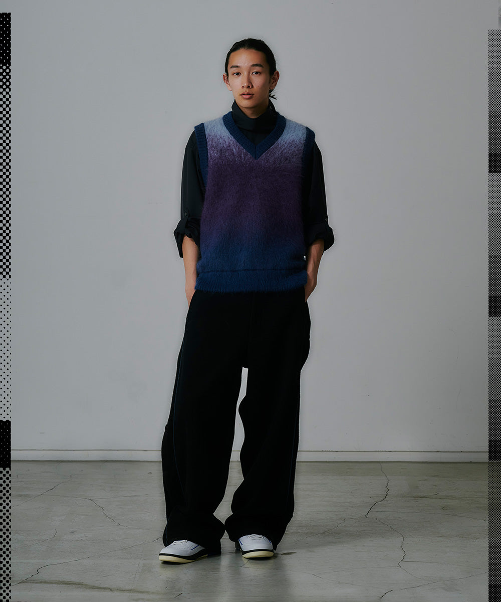 GRADIENT KNIT VEST