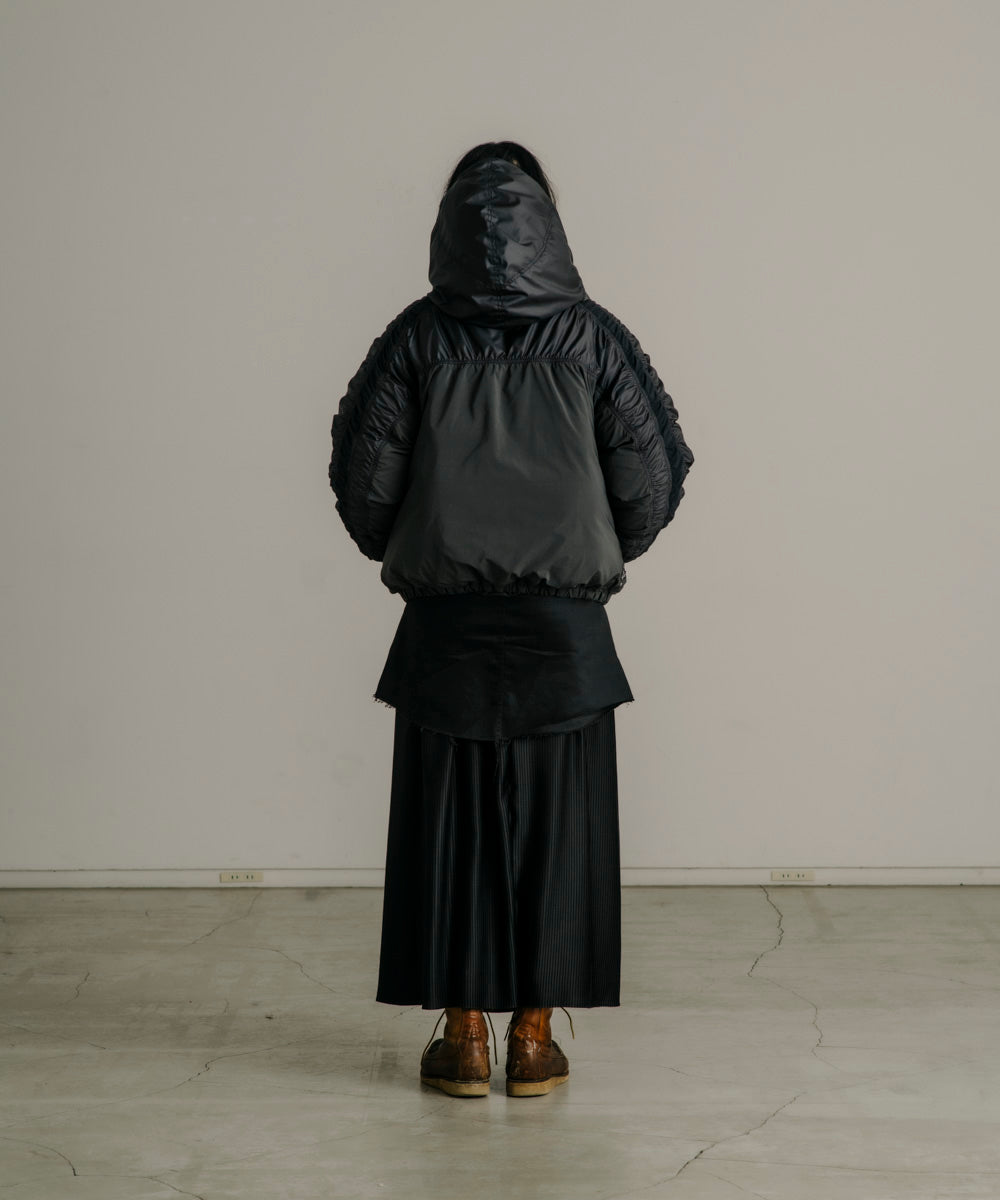 GATHERED SEAM DOWN JACKET