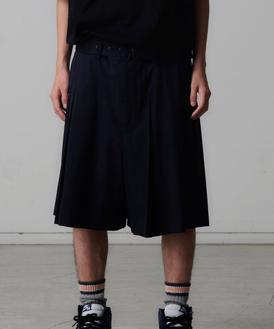 PLEATED WOOL SHORTS