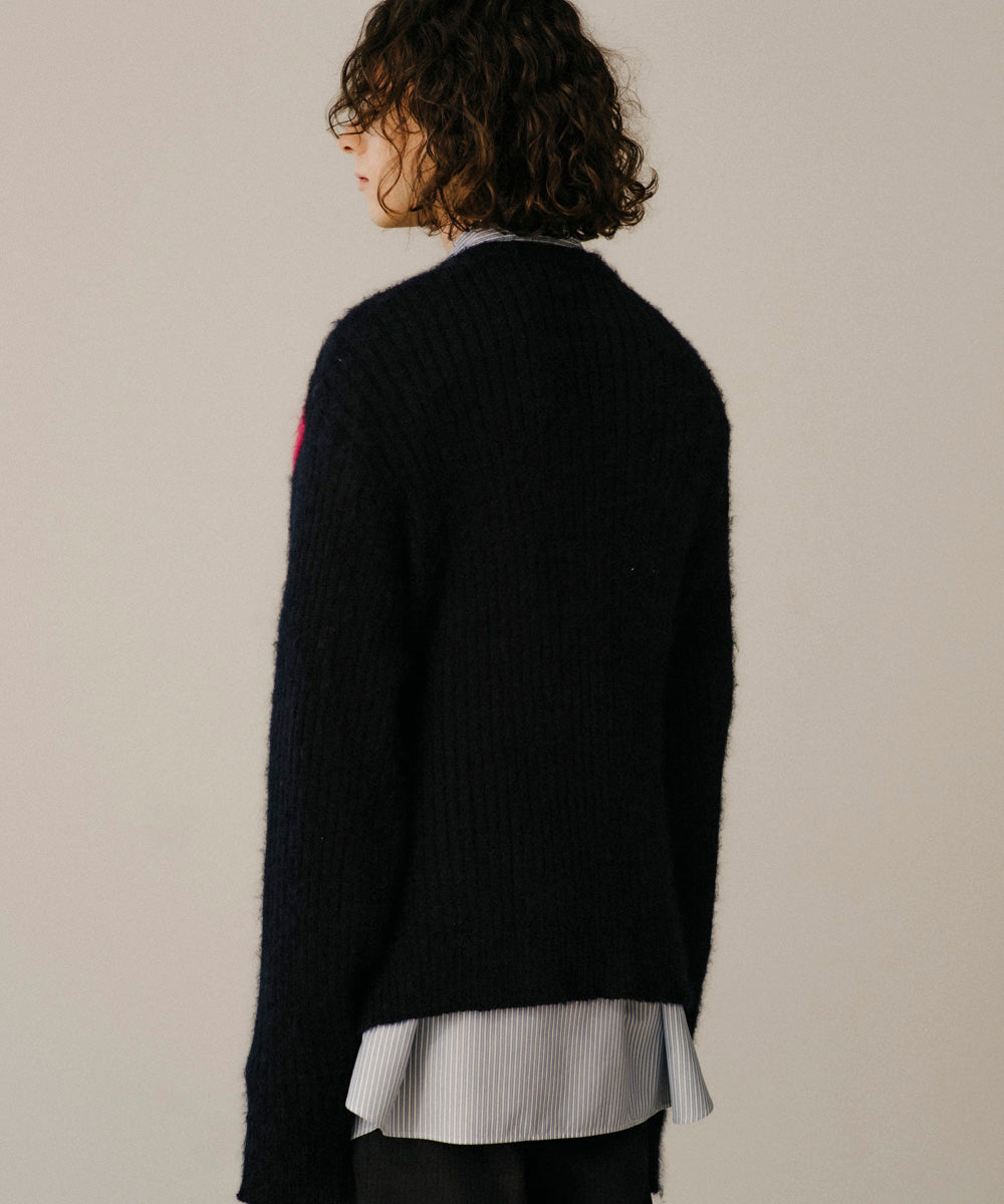 ASSYMETRICAL BELTED KNIT